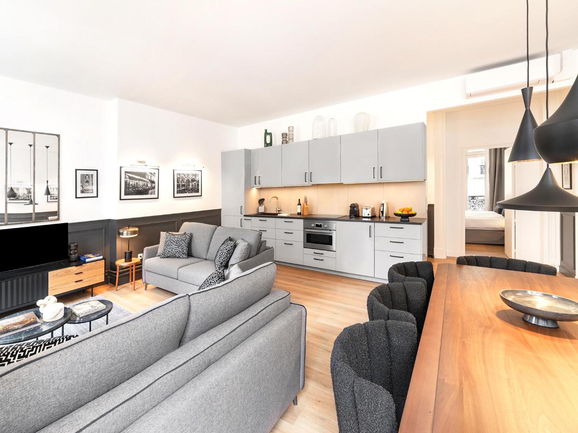 Livinparis Luxury Ac 3 Bedrooms Le Louvre Ii Appartement